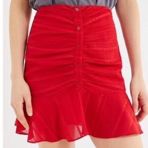 💃🏼 UO Ruched Mini Skirt